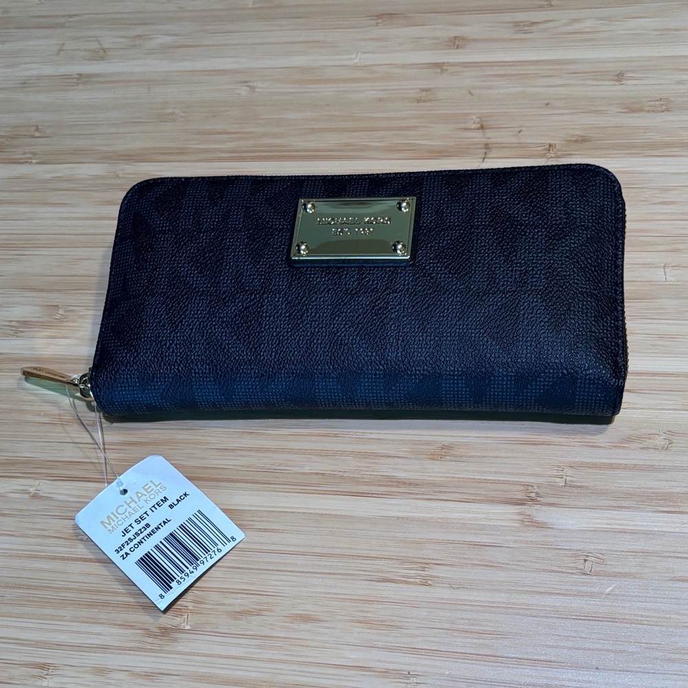 Michael Kors ZA Continental Black Wallet with Gold Plate